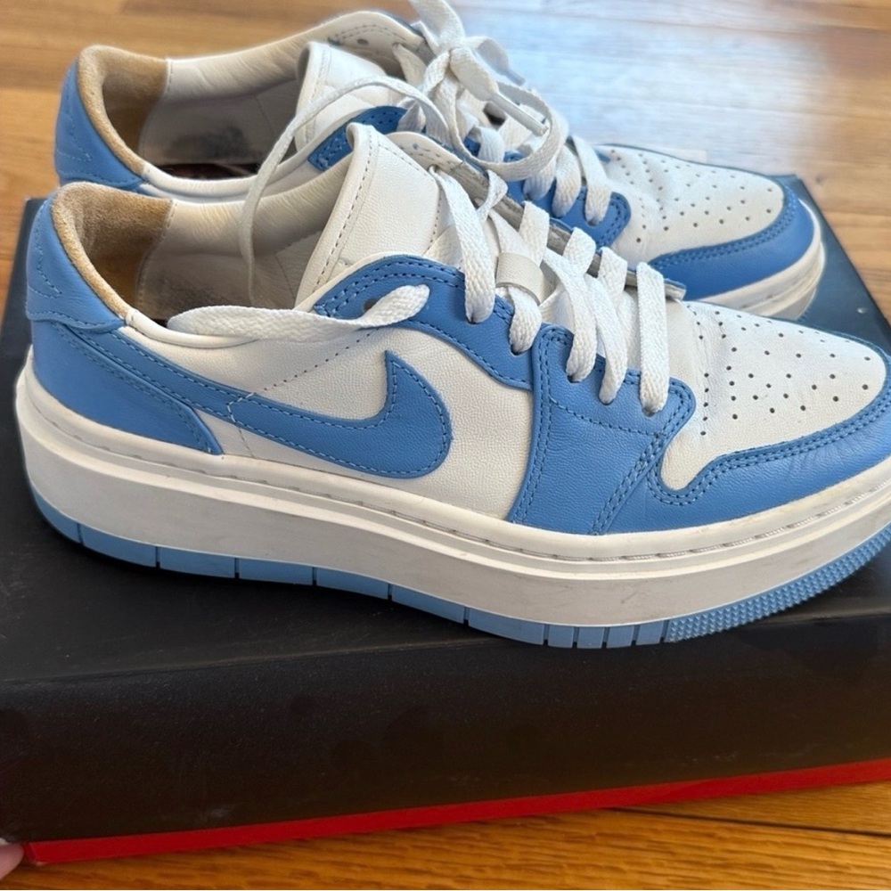 EUC Women’s Air Jordan 1 Elevate Low UNC Blue